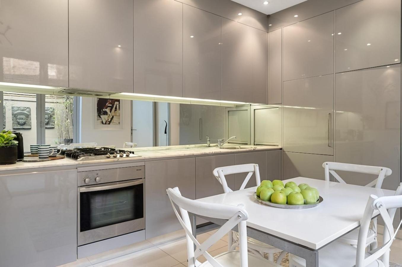 Harbourview - The Views Of Apartment